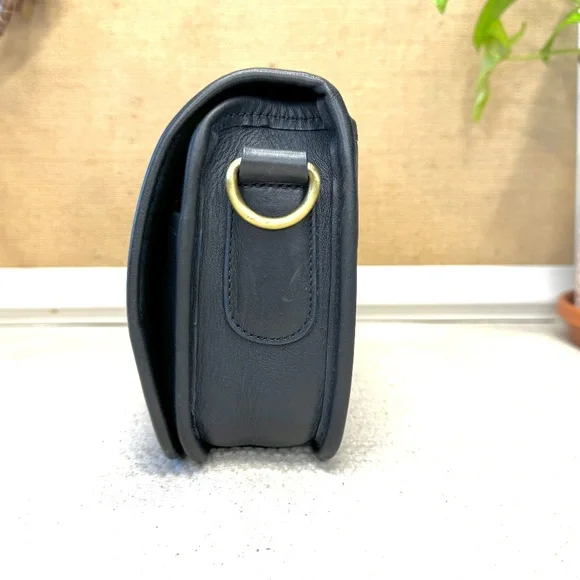 Vintage Wako of Japan Turlock Flap Clutch/Crossbody/shoulder in Navy - Leather - Picture 3 of 10